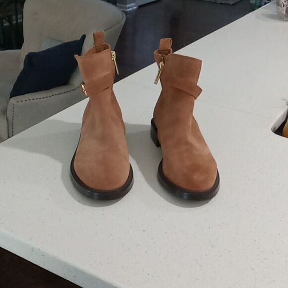 Sam Edelman Nolynn saddle brown suede buckled 1 1/4" heel bootie. Size 5 NWT - Picture 6 of 9